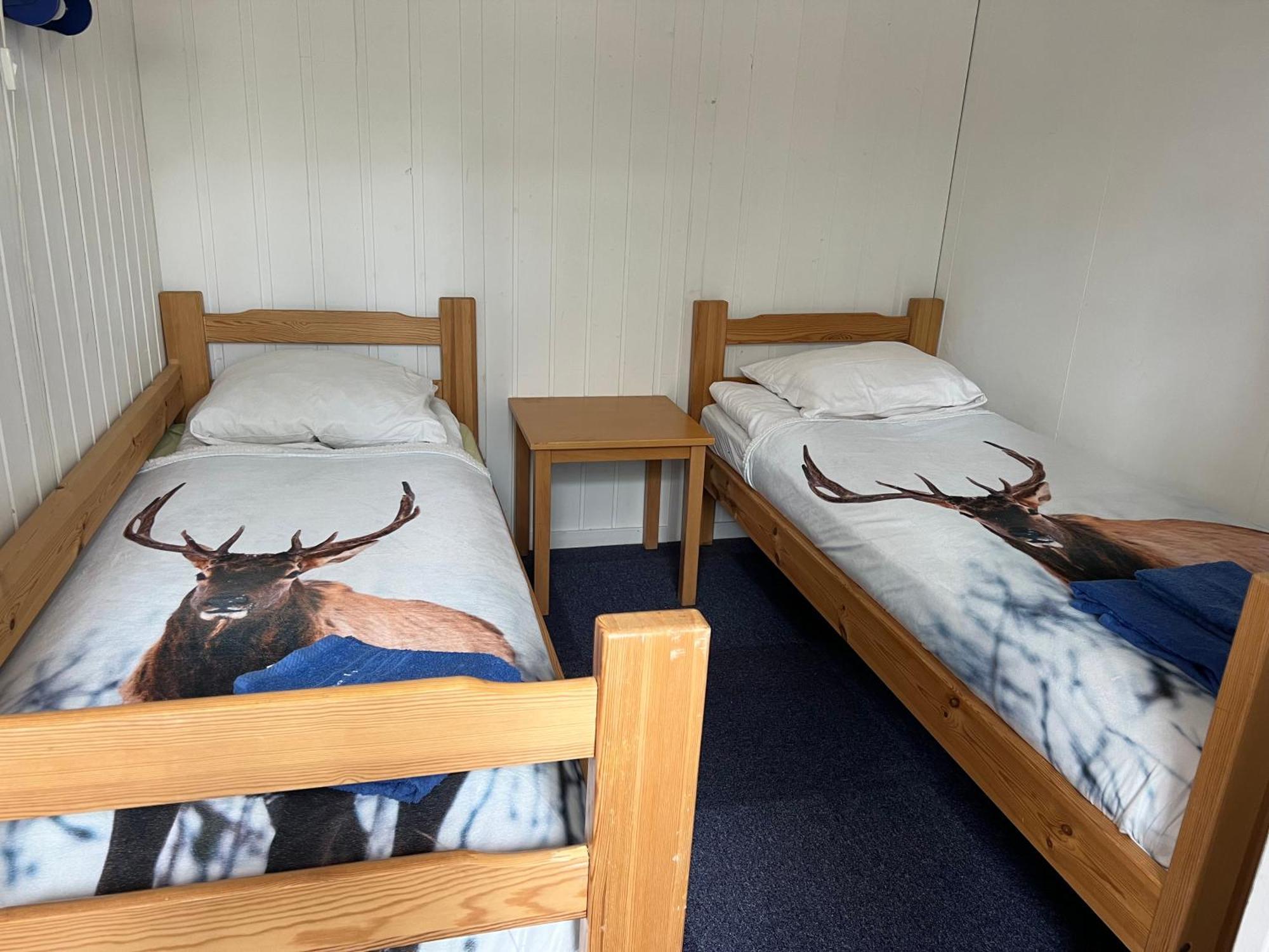 Rena Hostel Einara エクステリア 写真
